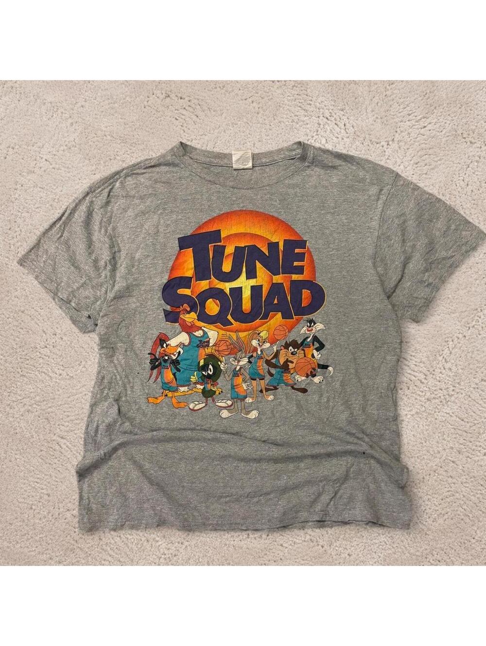 Fire Vintage Space jam 90s graphic faded tee.